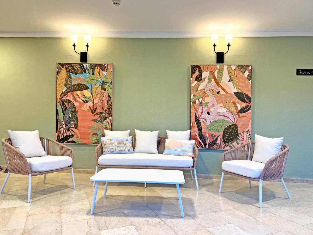Moon Dreams Fuengirola Hotel Ngoại thất bức ảnh