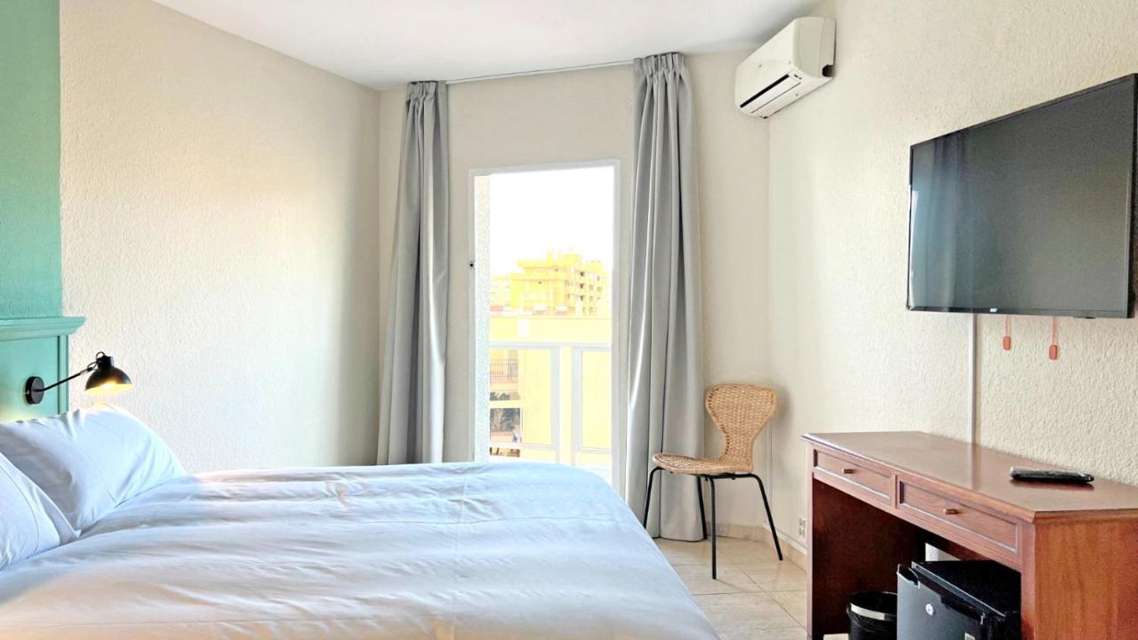 Moon Dreams Fuengirola Hotel Ngoại thất bức ảnh