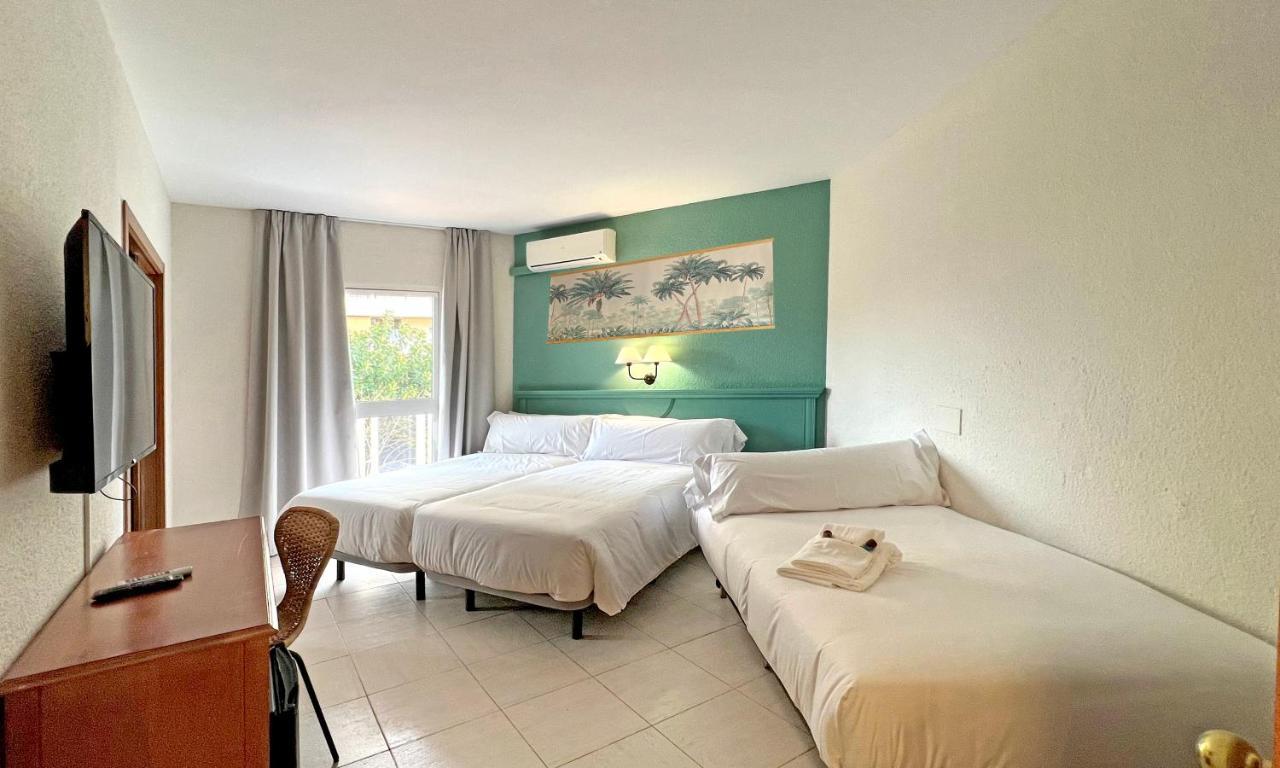 Moon Dreams Fuengirola Hotel Ngoại thất bức ảnh